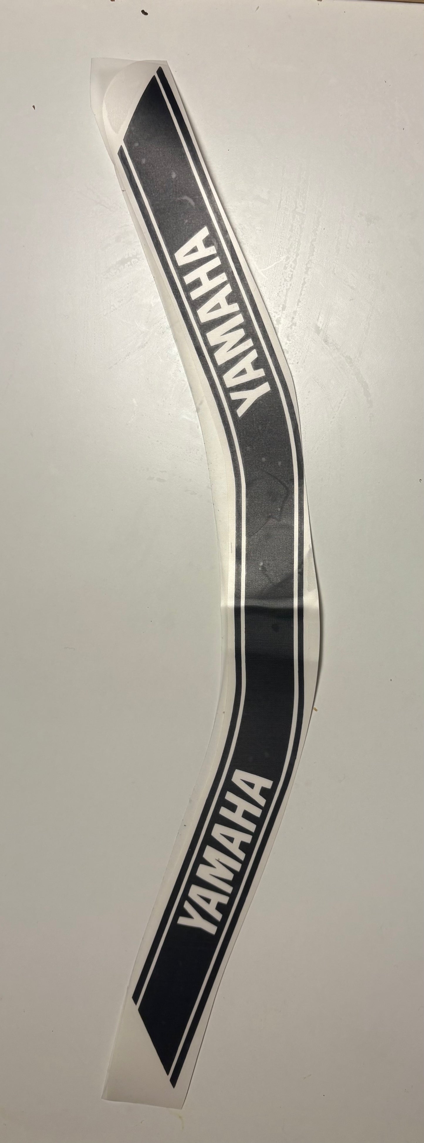 Autocollant Cache Batterie Noir – Yamaha Chappy
