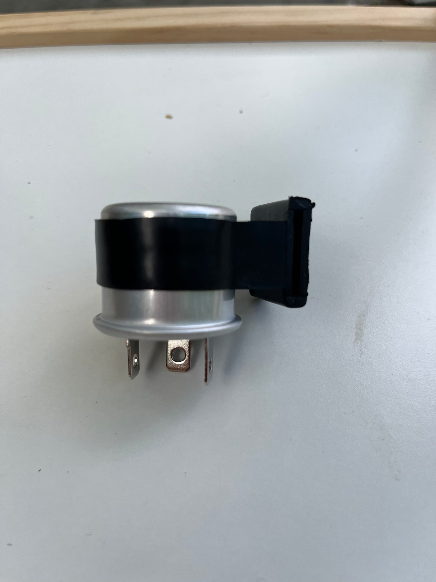 Centrale Clignotants Neuve 3 Broches – Yamaha Chappy / Bop
