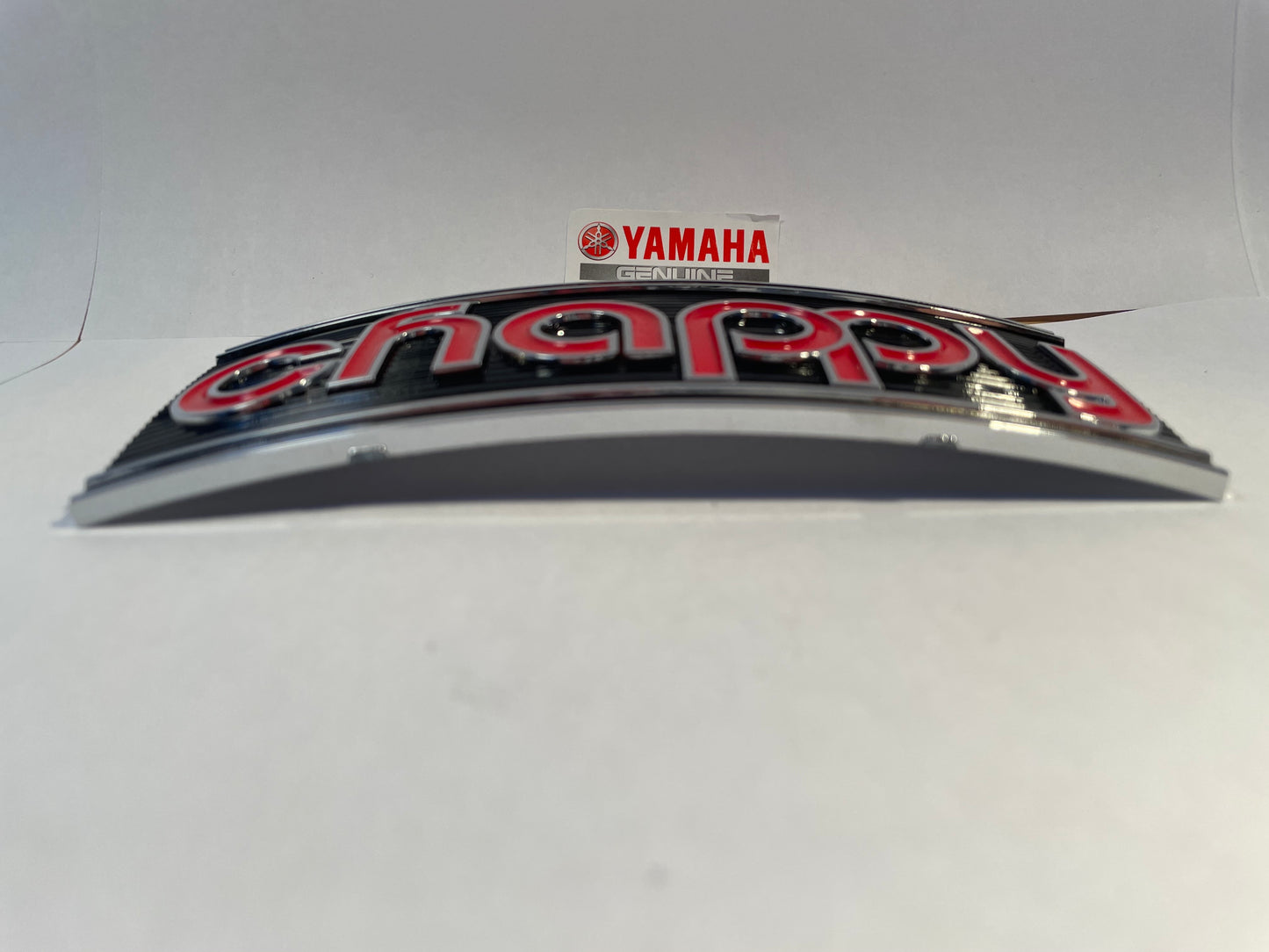 Emblème pour le pot d'échappement neuf d'origine Yamaha Chappy