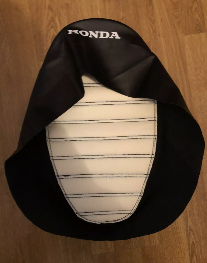 Housse de selle neuf d'origine Honda Dax