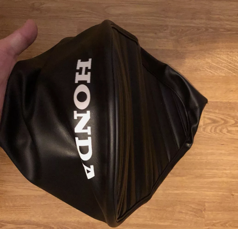 Housse de selle neuf d'origine Honda Dax