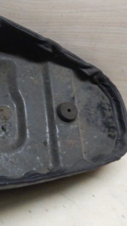 Silent bloc avant selle neuf Yamaha d'origine