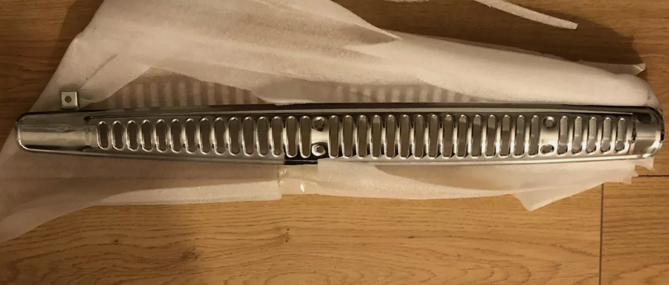 Grille pot chrome d'echappement neuf Honda Dax