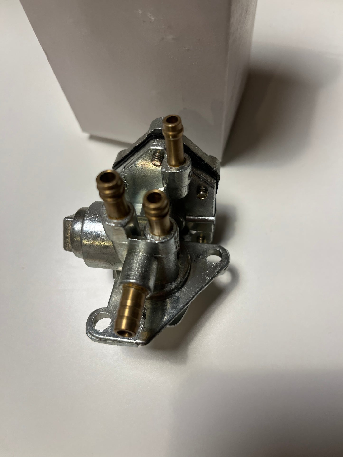 Robinet d’Essence Neuf – Yamaha Chappy / Bop