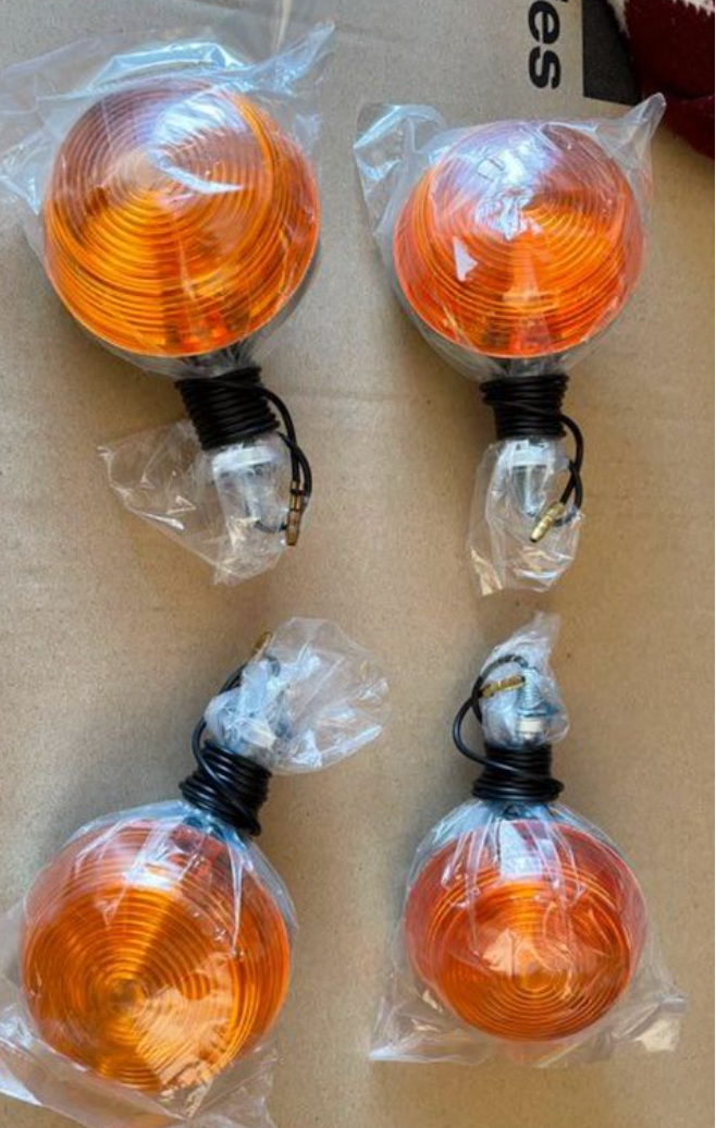 4 clignotants Chappy neuf avec ampoule 6V