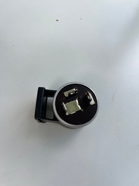 Centrale Clignotants Neuve 3 Broches – Yamaha Chappy / Bop