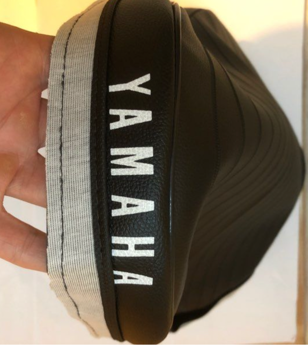 Housse de selle monoplace neuf Yamaha Chappy