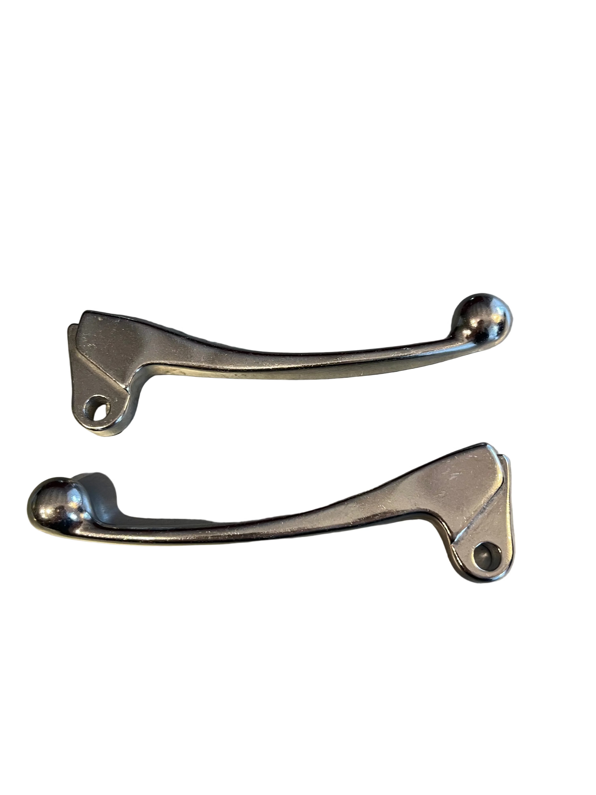 Chappy Yamaha Paire Levier Freins D’origine, levier gauche et droit qui se monte sur le commodo, cocotte


Les poignées de freins se monte sur Yamaha BOP