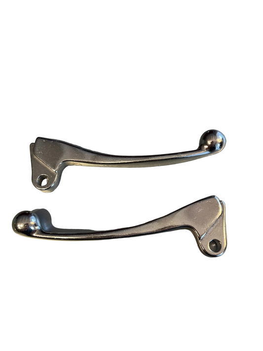 Chappy Yamaha Paire Levier Freins D’origine, levier gauche et droit qui se monte sur le commodo, cocotte


Les poignées de freins se monte sur Yamaha BOP