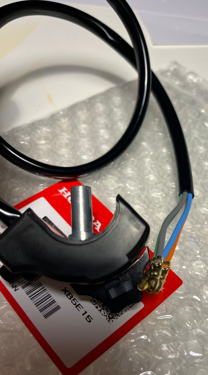 Commodo Droit d’Origine Neuf (Pièce d’Époque Honda) - Honda Dax