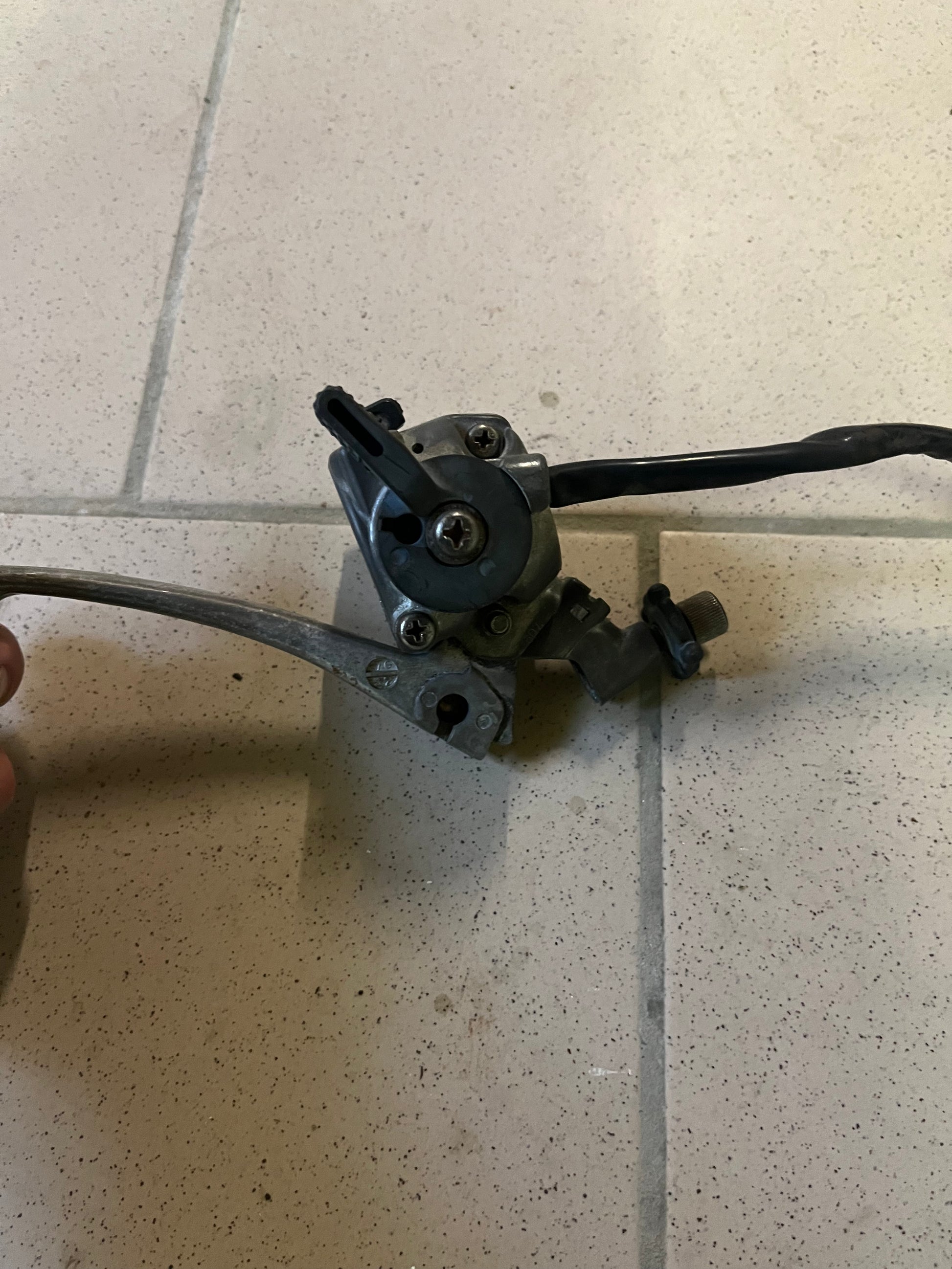xCommodo Gauche d’Origine Yamaha Chappy – Avec Manette de Starter et Bouchon Plein Phare