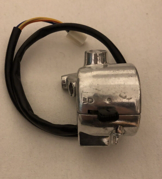 Commodo droit il s'agit d'une refabrication identique à l'origine Yamaha Chappy