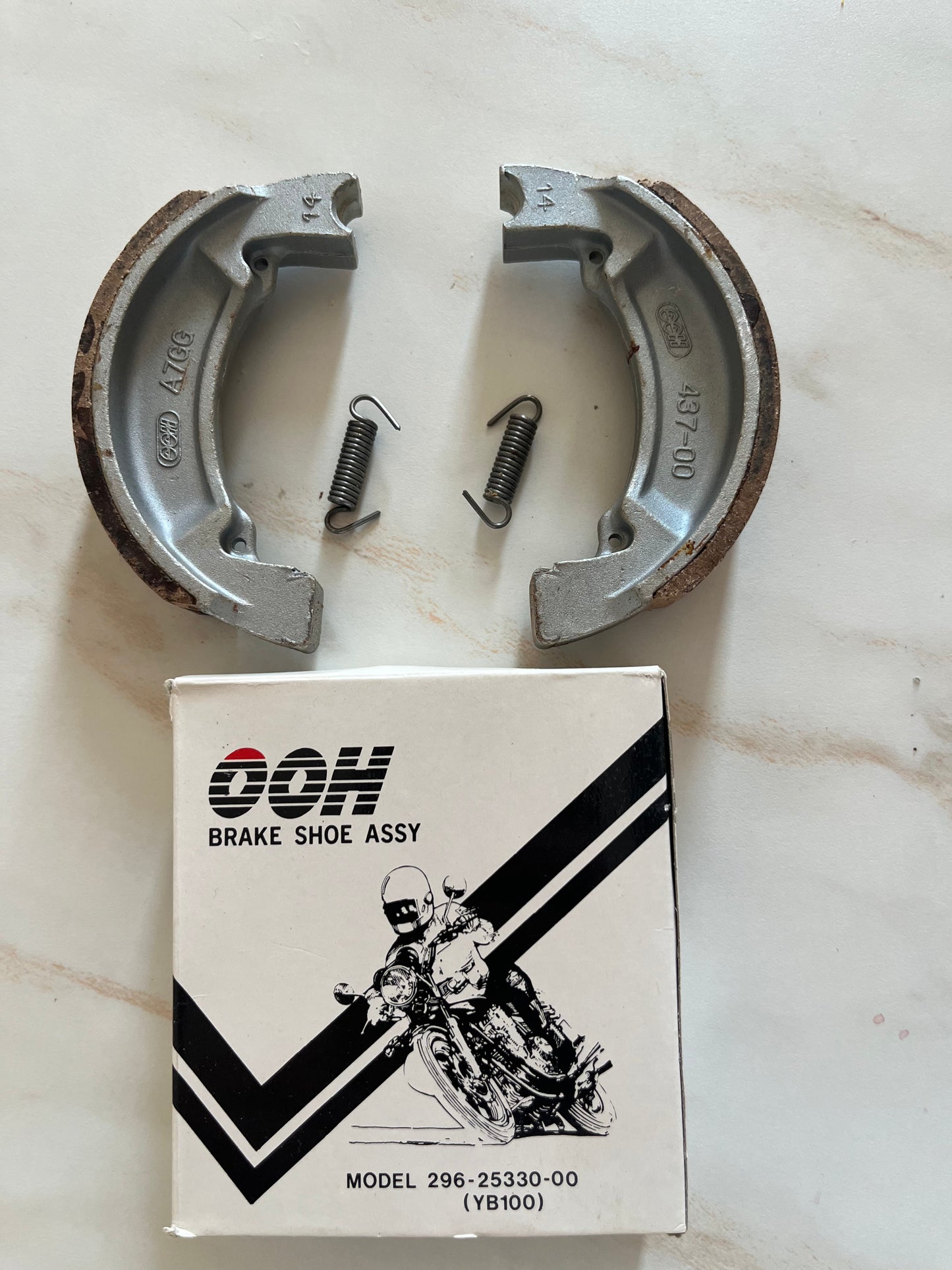 Jeu de mâchoires de frein Yamaha Chappy LB50 1F0 arrière neuves