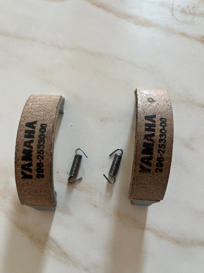 Jeu de mâchoires de frein Yamaha Chappy LB50 1F0 arrière neuves