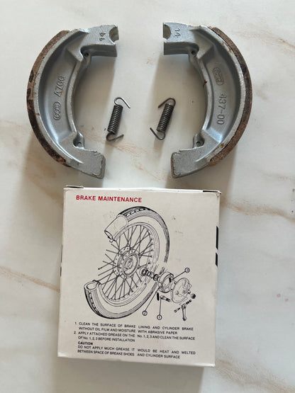 Jeu de mâchoires de frein Yamaha Chappy LB50 1F0 arrière neuves