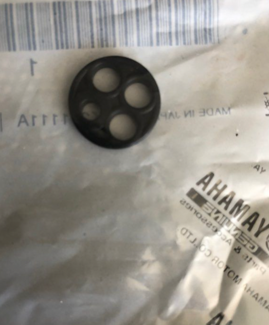 Joint de robinet d'essence 4 troues neuf Yamaha Bop