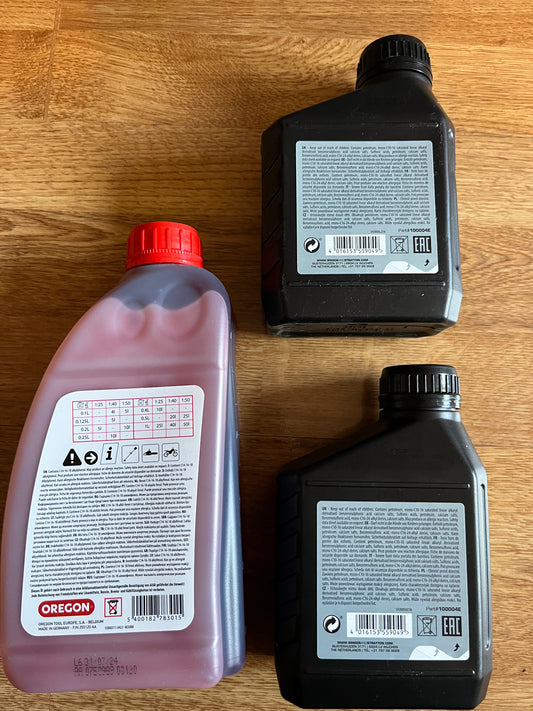 Kit vidange, un bidon d'huile pour la boîte de vitesse qui va dans le carter moteur et l'huile 2 temps qui va dans le réservoir d'huile (mélange séparé) spécifique au bop, au global 3 bidons