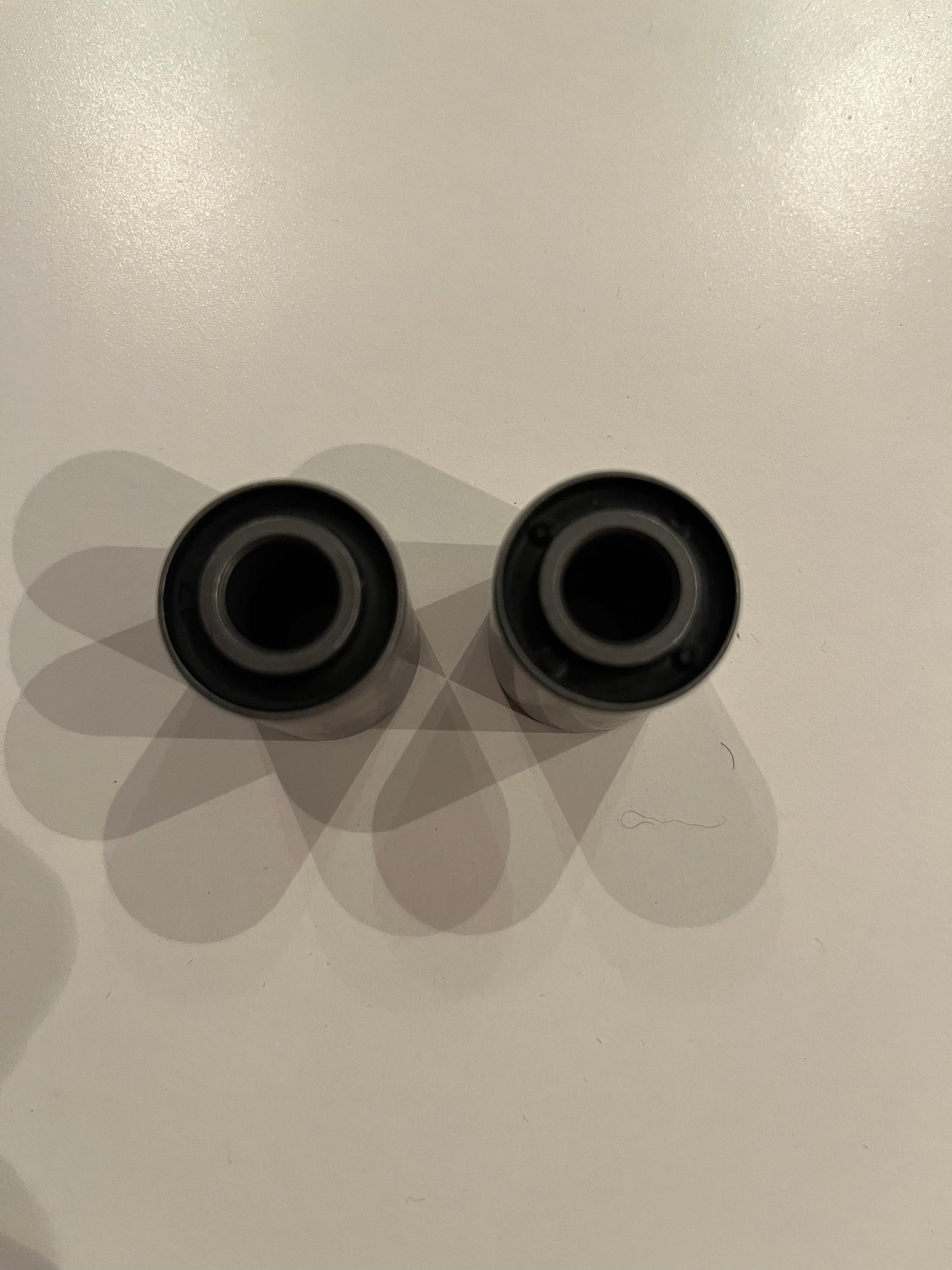 Paire de Silent blocs de Bras Oscillant Neufs d’Origine