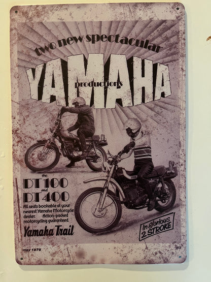 Plaque Métal Vintage Yamaha DT 400 / XT 500 – Neuf