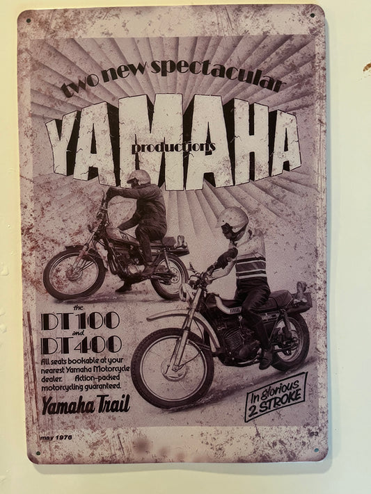 Plaque Métal Vintage Yamaha DT 400 / XT 500 – Neuf