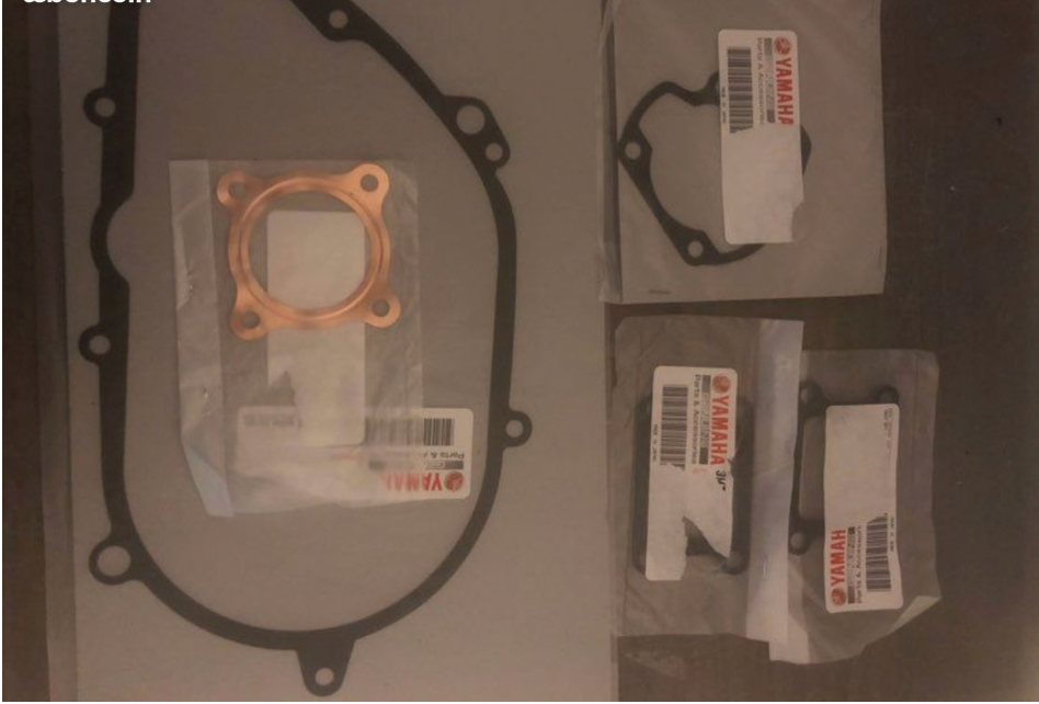 Lot de 5 joints (joint de carter, joint de culasse, joint d'embase, 2 joints de boite à clapet) neuf d'origine Yamaha Chappy