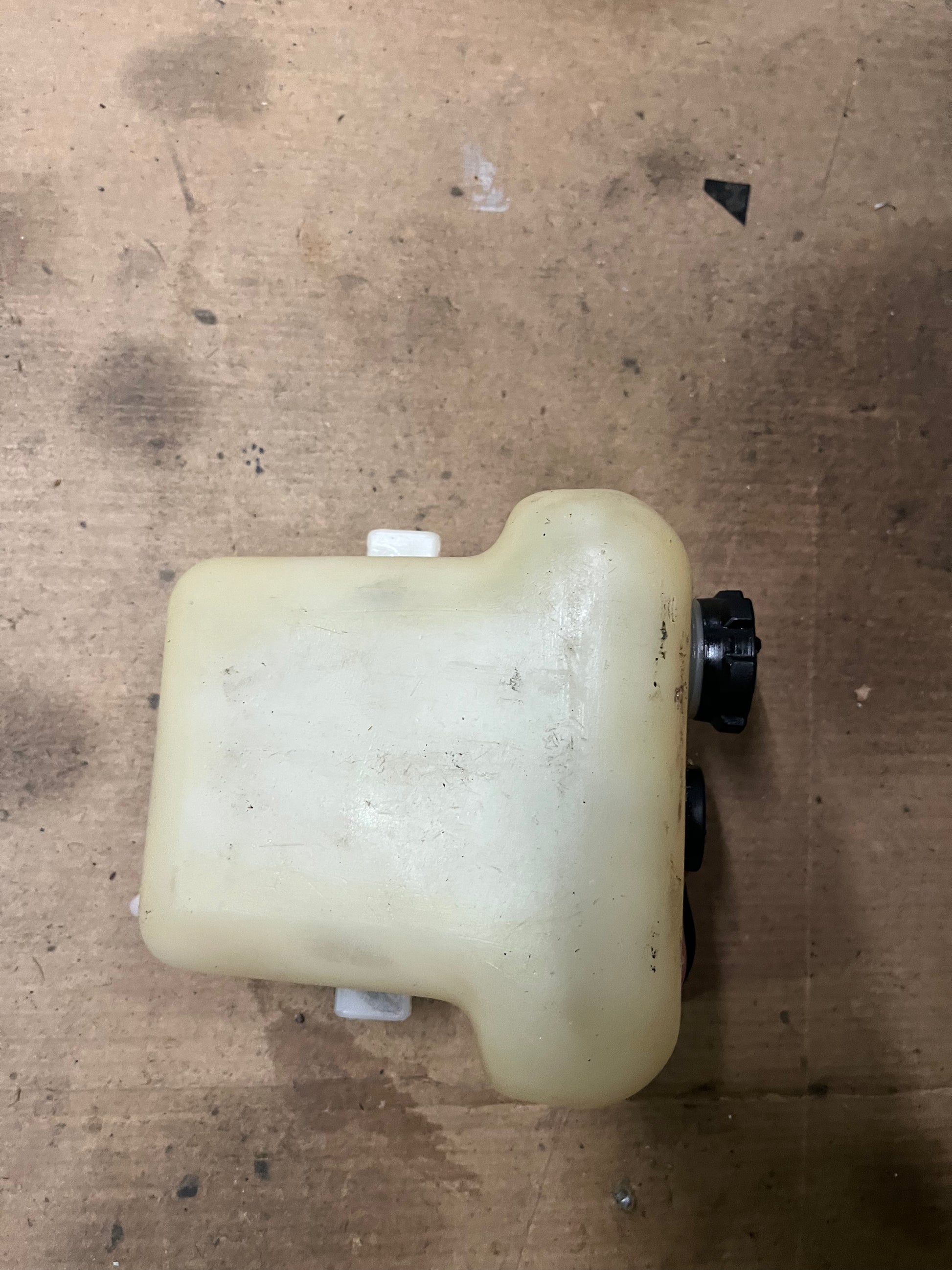 Réservoir d’Huile d’Origine Yamaha Chappy – Pièce d’Époque Complète