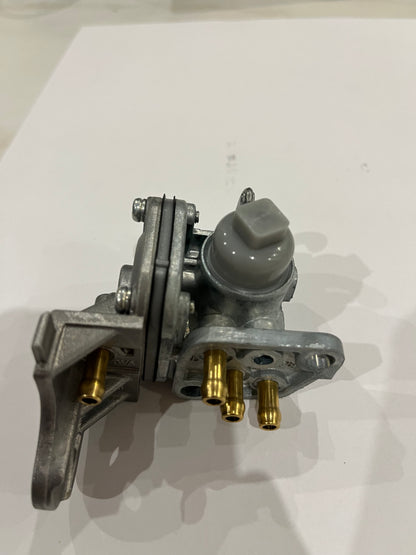 Robinet d'essence Suzuki VanVan RV90 neuf d'origine