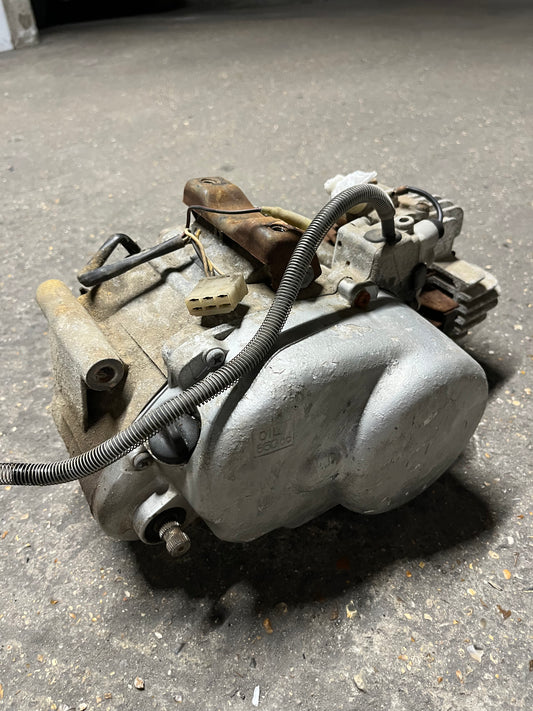 moteur complet&nbsp;d’origine Yamaha Chappy, type DNL, démonté d’un modèle japonais (références : 439, 1F1, 1F3, 550, 551, 511)