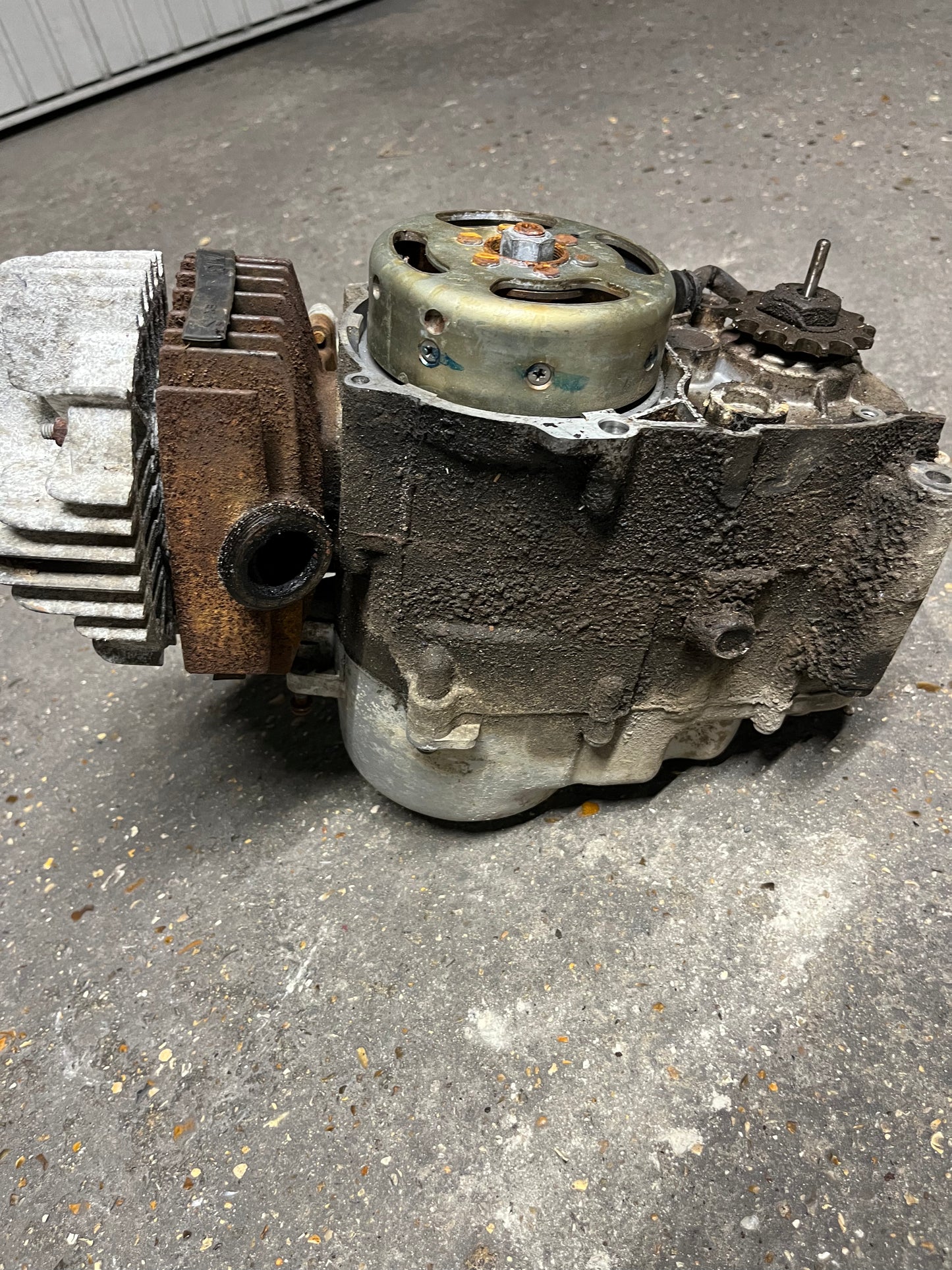 moteur complet d’origine Yamaha Chappy, type DNL, démonté d’un modèle japonais (références : 439, 1F1, 1F3, 550, 551, 511)