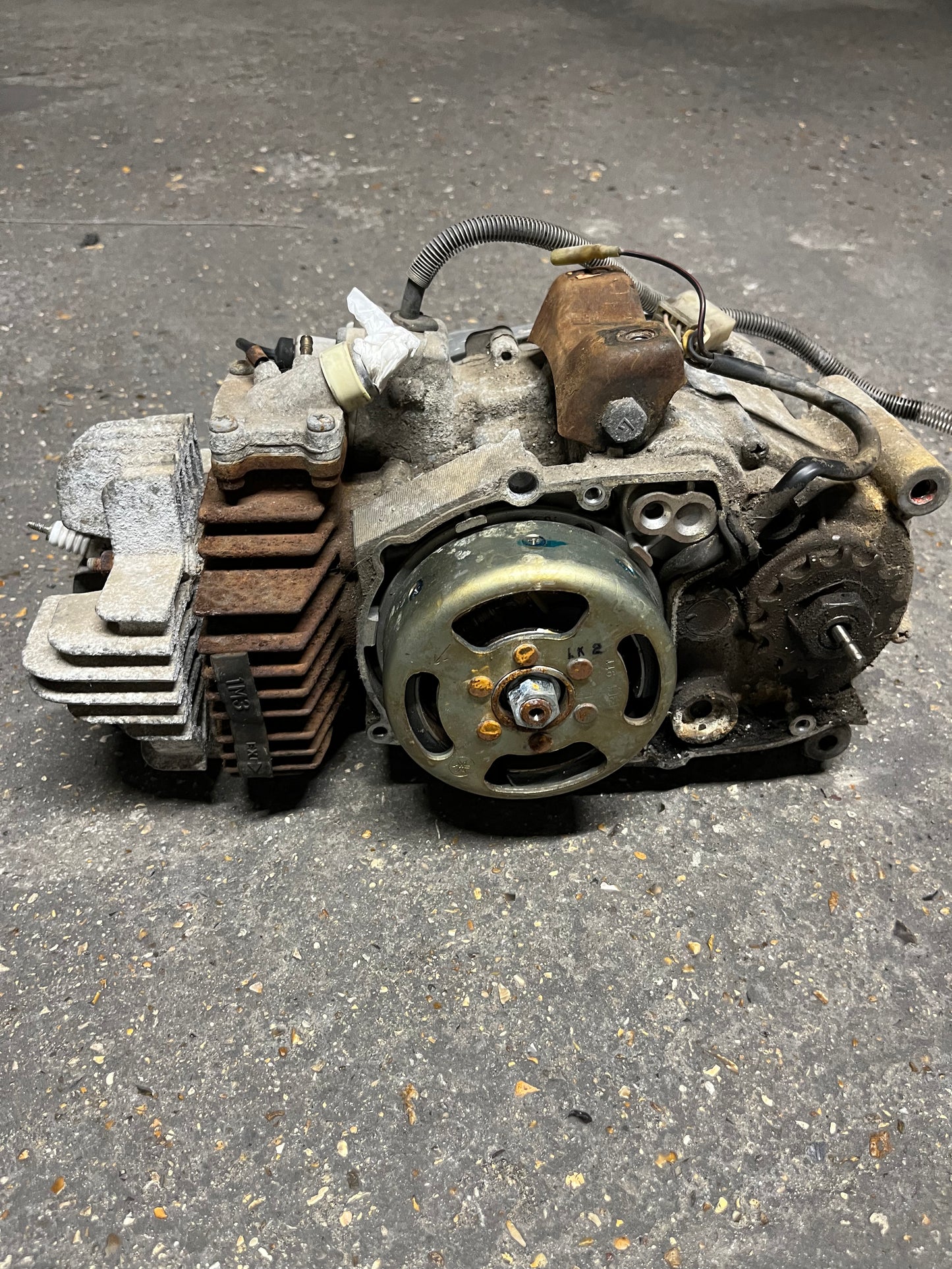 moteur complet d’origine Yamaha Chappy, type DNL, démonté d’un modèle japonais (références : 439, 1F1, 1F3, 550, 551, 511)
